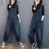 Jardineira Jeans